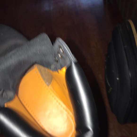 All black timberlands with the orange - Picture 5 of 6